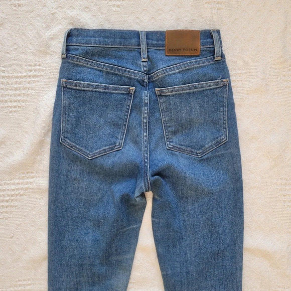Aritzia "The Lola High Rise Skinny  26L" Denim Jean - Picture 5 of 11
